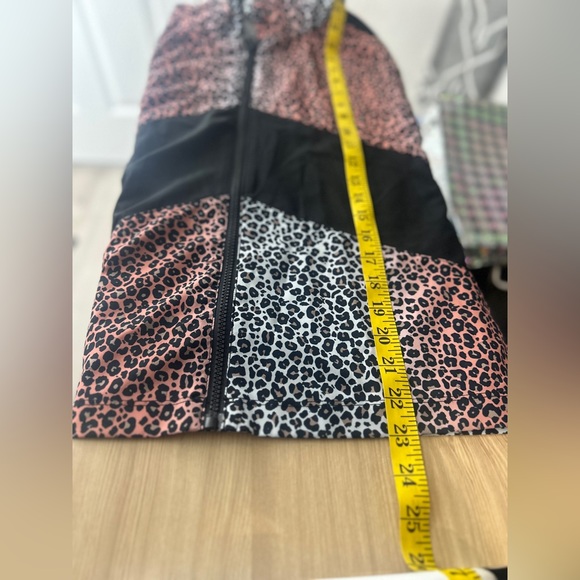 Jessica Simpson Women’s Leopard Print Lightweight Zip-Up Hooded Jacket Sz S - Picture 9 of 10